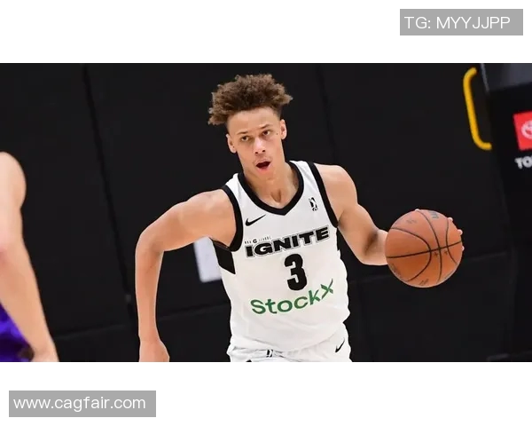 戴森丹尼尔斯的崛起之路:从青涩新秀到篮球明星的成长历程 戴森丹尼尔斯的崛起之路:从青涩新秀到篮球明星的成长历程