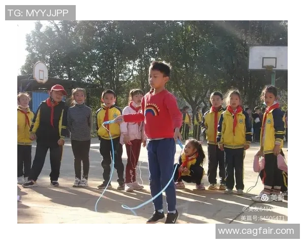 嵩明三小足球比赛精彩视频直播全程回顾与精彩瞬间分享 嵩明三小足球比赛精彩视频直播全程回顾与精彩瞬间分享