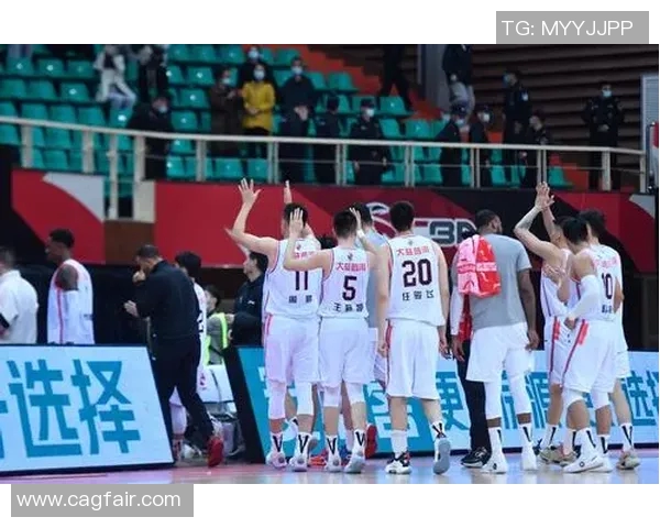 广东与首钢篮球对决历史战绩回顾与分析