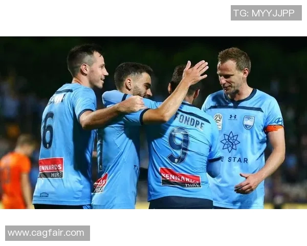 西悉尼漫与惠灵顿凤的精彩对决展现足球魅力与激情碰撞