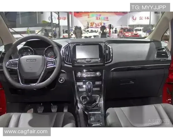 现代215与电脑板的全面对比分析与使用体验分享