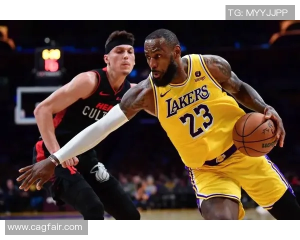 湖人对热火比赛精彩回顾与战术分析总结