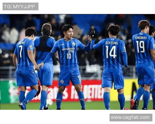 庆南FC迎战蔚山现代争夺联赛积分全力以赴展现球队实力与斗志